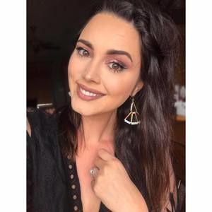 Meet your Posher, Lacie